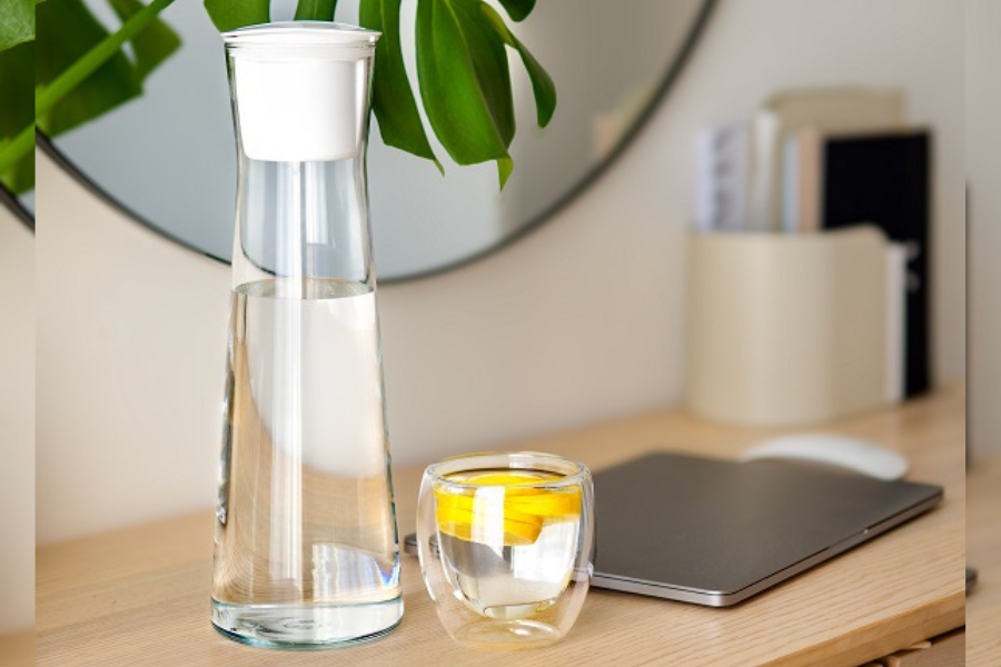szklana duża karafka filtrująca wodę wessper