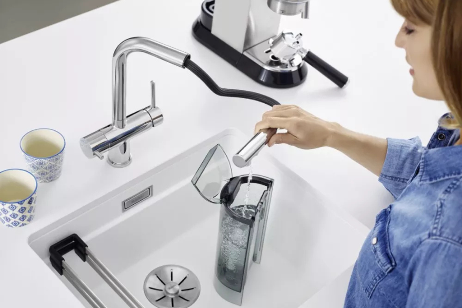 bateria w kolorze stali