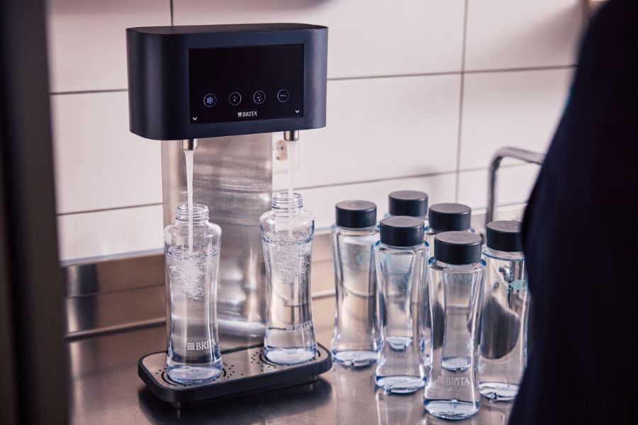 wydajny dystrybutor wody brita fill pro