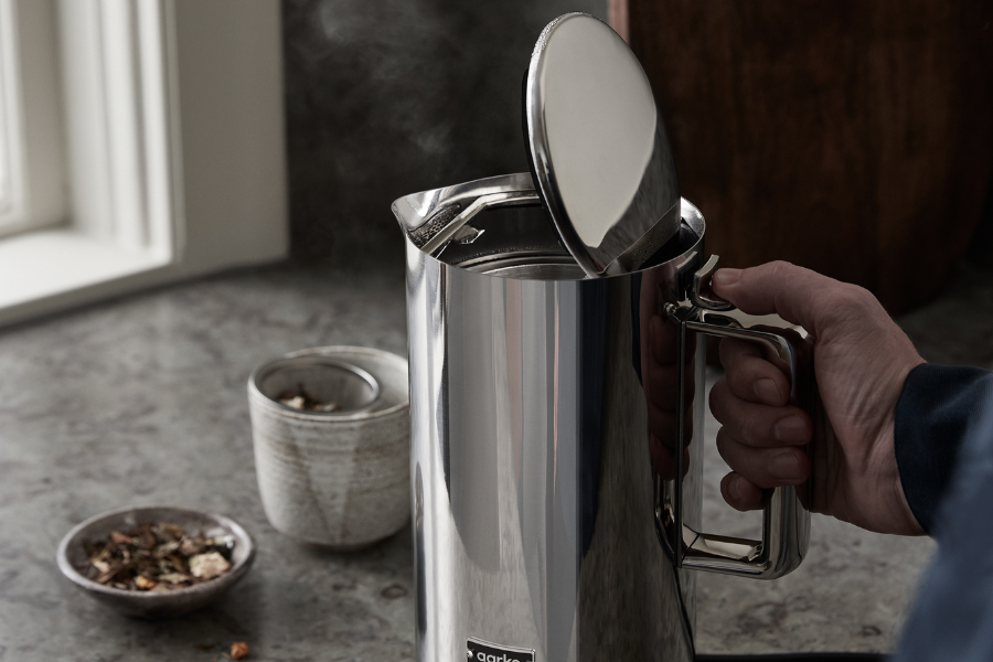 czajnik aarke w kolorze stali nierdzewnej