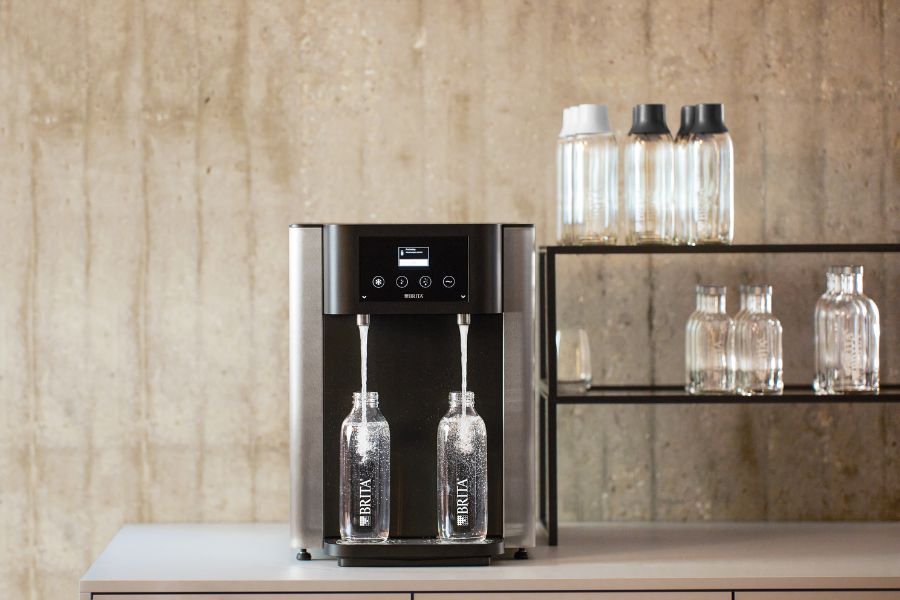 Wydajny dystrybutor wody brita fill pro